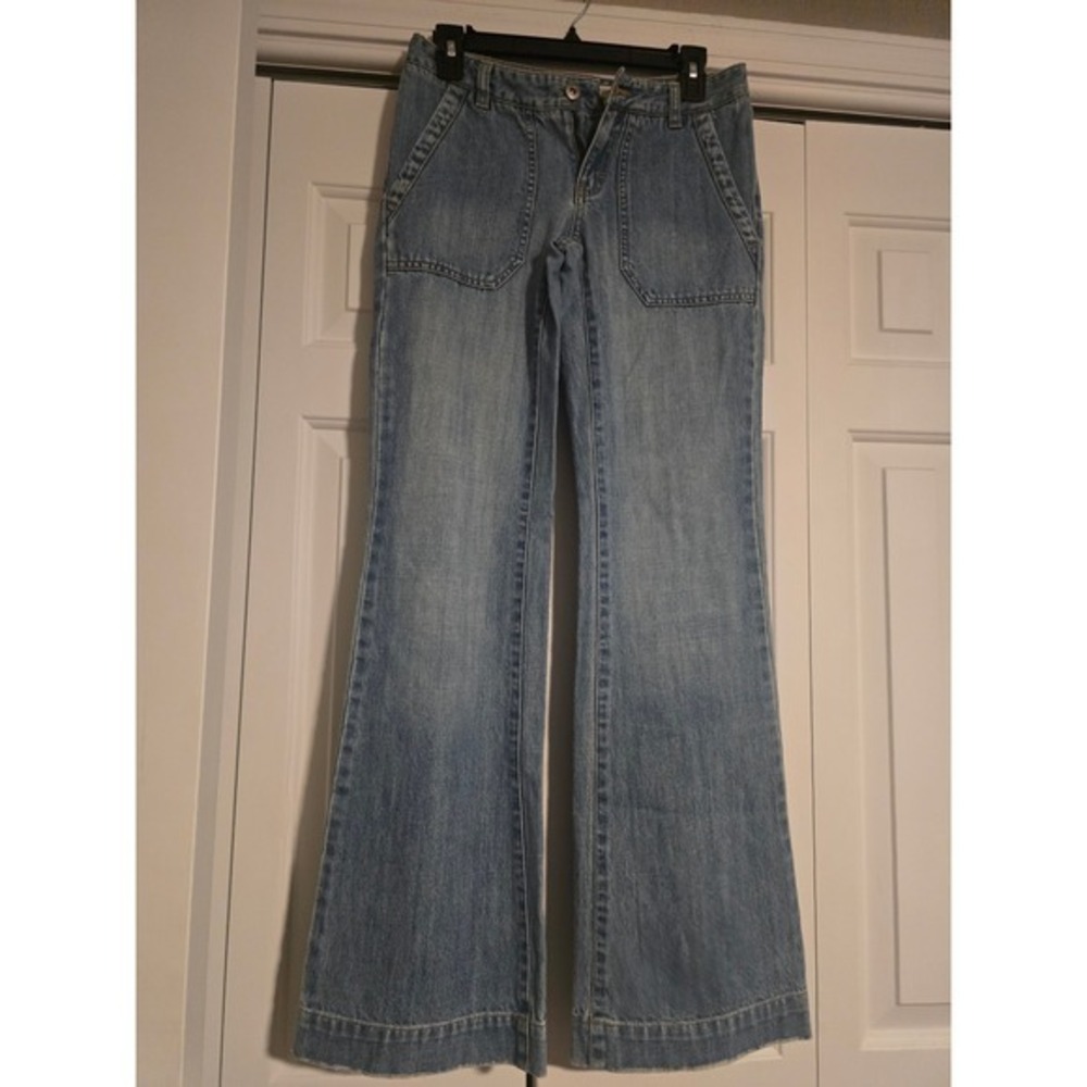 Tommy Hilfiger Womens Sequin Embellished Flare Leg Jeans Light Wash Size 0R